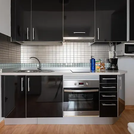 Homeforguest Two-bedroom In The Heart Of Triana דירה *