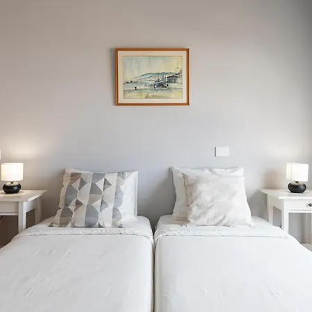 Homeforguest Two-bedroom In The Heart Of Triana דירה *